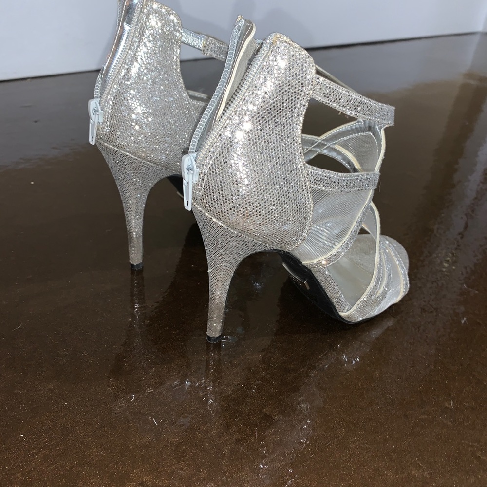 Heels - Picture 3 of 5